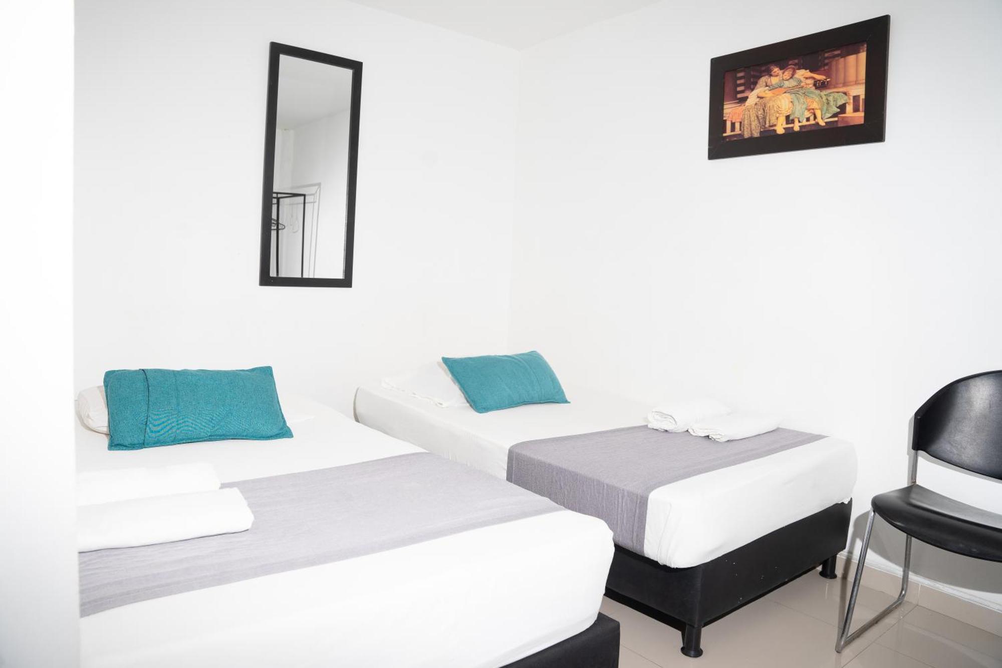 Hotel Laureles De Aburra Меделин Екстериор снимка